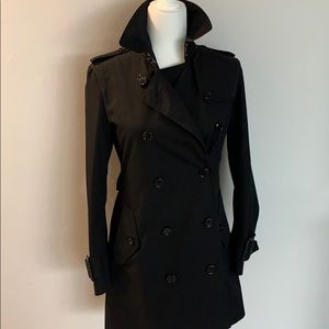 Burberry RTW trench coat jacket black EUC